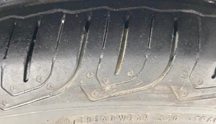 2017 Honda Jazz 1.2L I-VTEC V AT, Petrol, Automatic, 40,196 km, Right Front Tyre Tread