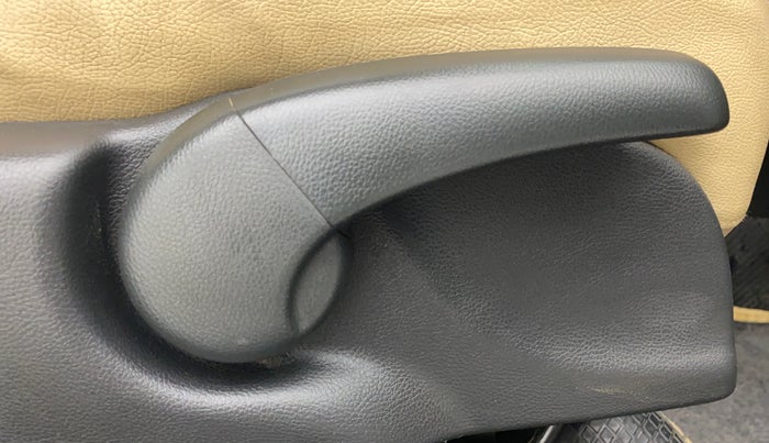 2017 Honda Jazz 1.2L I-VTEC V AT, Petrol, Automatic, 40,196 km, Driver Side Adjustment Panel