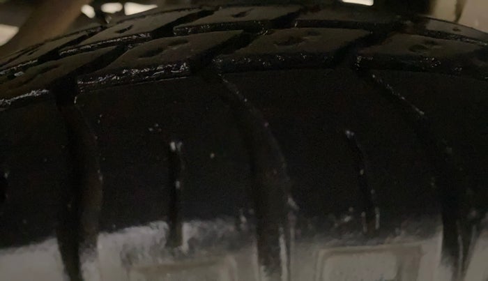 2022 Maruti Eeco 5 STR AC (O), Petrol, Manual, 35,543 km, Left Rear Tyre Tread