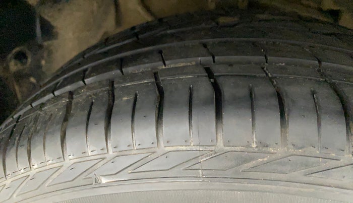 2018 Tata NEXON XZ+ 1.2, CNG, Manual, 66,830 km, Right Front Tyre Tread