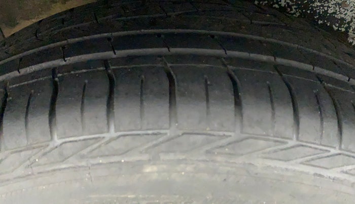 2018 Tata NEXON XZ+ 1.2, CNG, Manual, 66,830 km, Right Rear Tyre Tread