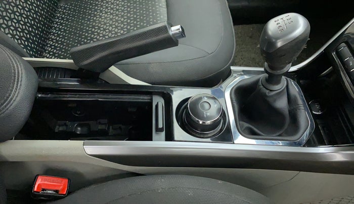 2018 Tata NEXON XZ+ 1.2, CNG, Manual, 66,830 km, Gear Lever