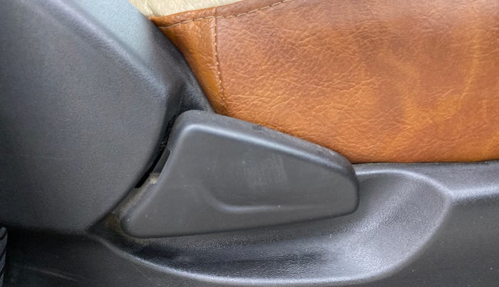 2020 Datsun Redi Go T(O), Petrol, Manual, 6,990 km, Driver Side Adjustment Panel