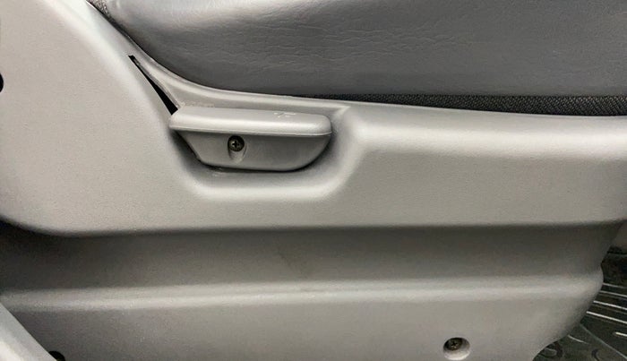 2007 Hyundai Santro Xing GLS, Petrol, Manual, 8,515 km, Driver Side Adjustment Panel