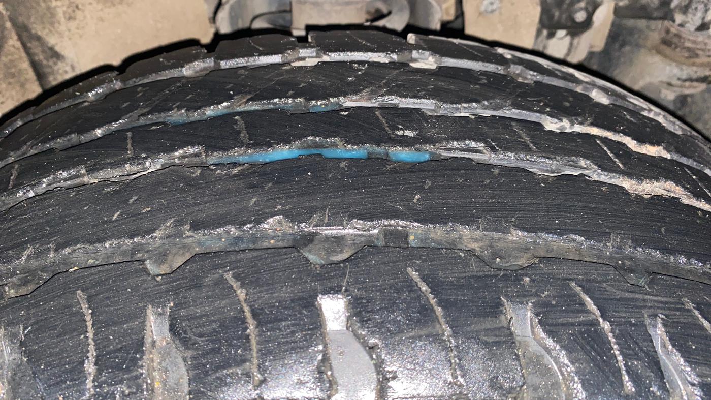 2021 Mahindra Thar LX PETROL HT 4WD AT, Petrol, Automatic, 69,333 km, Right Front Tyre Tread