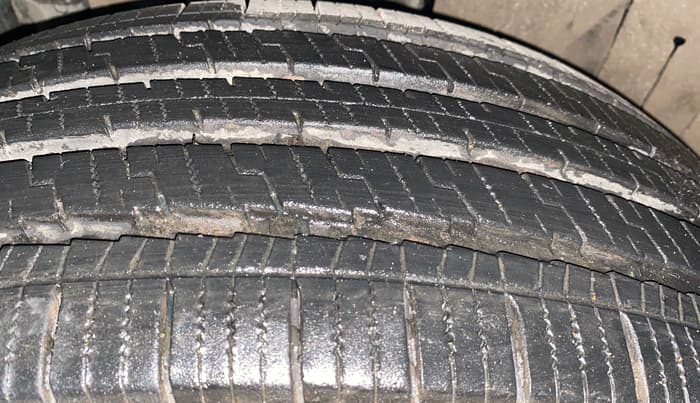 2021 Mahindra Thar LX PETROL HT 4WD AT, Petrol, Automatic, 69,333 km, Left Front Tyre Tread