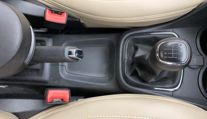 2020 Skoda Rapid ACTIVE 1.0 TSI, Petrol, Manual, 29,060 km, Gear Lever