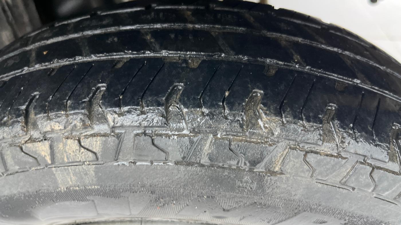 2014 Maruti Alto 800 LXI, Petrol, Manual, 41,423 km, Left Rear Tyre Tread