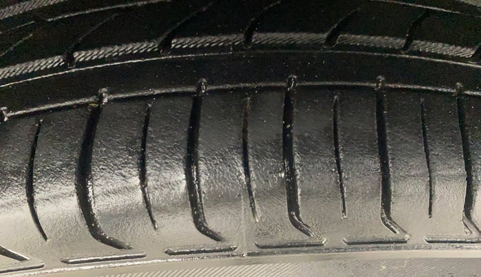 2016 Nissan Micra XV CVT, Petrol, Automatic, 74,157 km, Right Front Tyre Tread