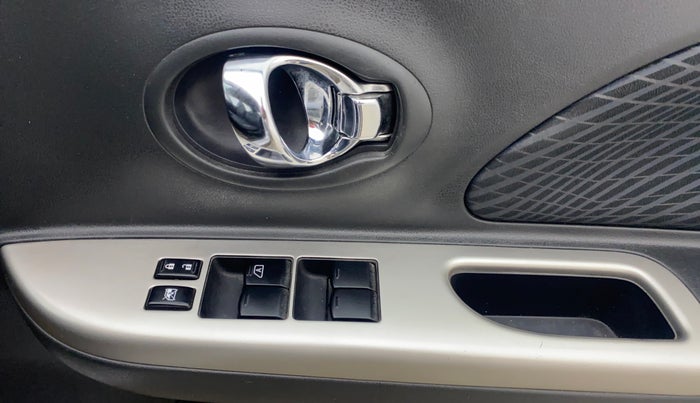 2016 Nissan Micra XV CVT, Petrol, Automatic, 74,157 km, Driver Side Door Panels Control