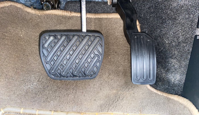 2016 Nissan Micra XV CVT, Petrol, Automatic, 74,157 km, Pedals