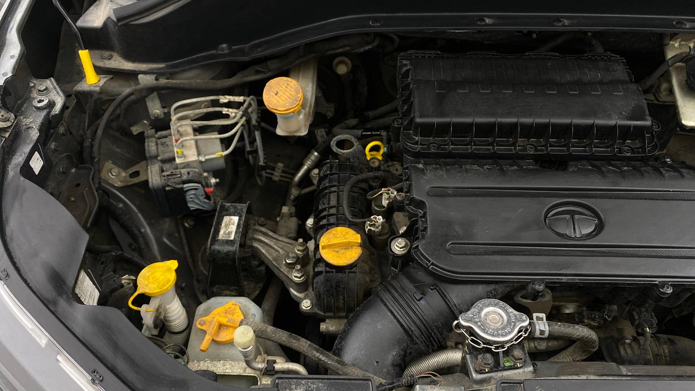 2022 Tata PUNCH ADVENTURE MT, Petrol, Manual, 23,423 km, Engine View - Right
