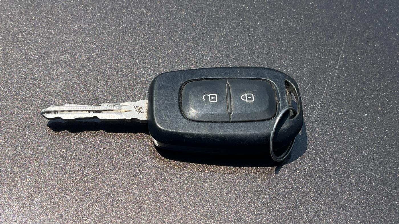 2022 Nissan MAGNITE XL, Petrol, Manual, 63,952 km, Key Close Up