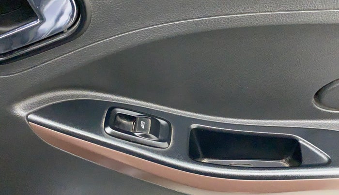 2019 Ford FREESTYLE TITANIUM 1.5 DIESEL, Diesel, Manual, 38,205 km, Right rear window switch / handle - Switch/handle not functional