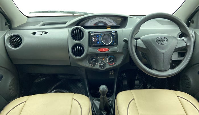 2012 Toyota Etios Liva G, Petrol, Manual, 1,03,218 km, Dashboard