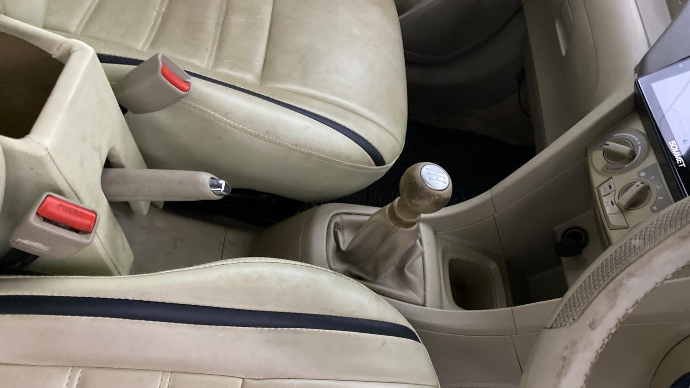 2017 Maruti Ertiga VXI CNG, CNG, Manual, 92,727 km, Gear Lever