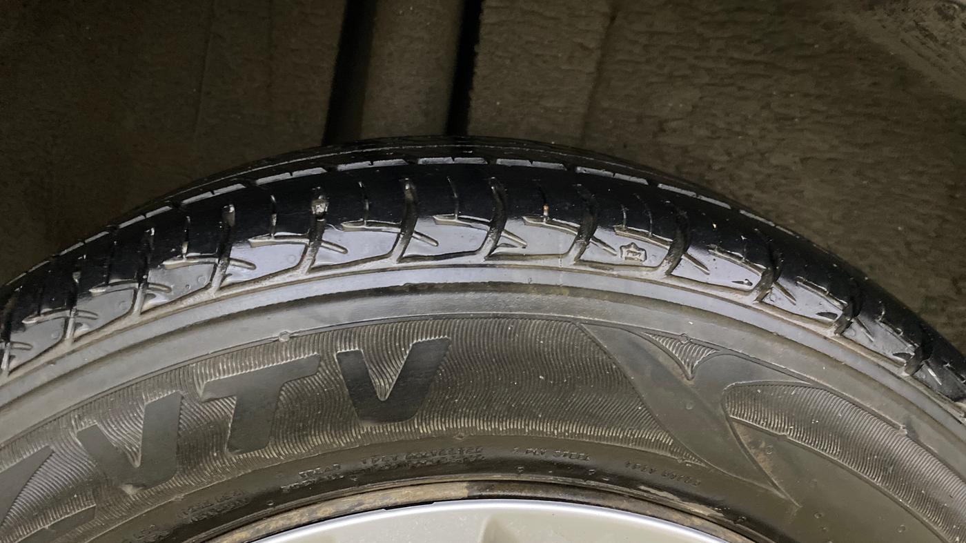 2017 Maruti Ertiga VXI CNG, CNG, Manual, 92,727 km, Right Rear Tyre Tread