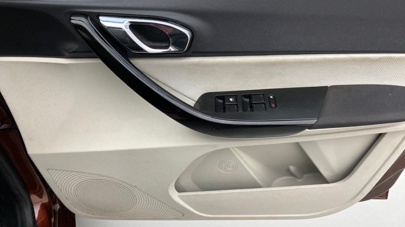 2022 Tata TIGOR XZ+ CNG 1.2 RTN, CNG, Manual, 14,074 km, Driver Side Door Panels Control