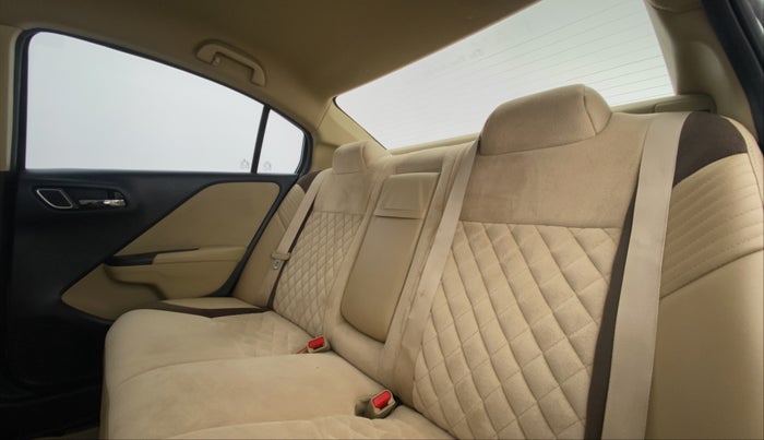 2018 Honda City V MT PETROL, Petrol, Manual, 50,426 km, Right Side Rear Door Cabin