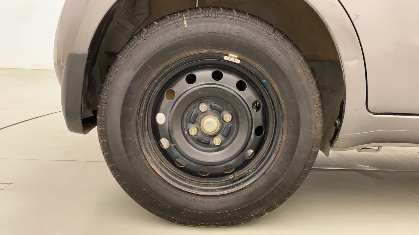 2010 Maruti Ritz VXI, Petrol, Manual, 76,940 km, Right Rear Wheel