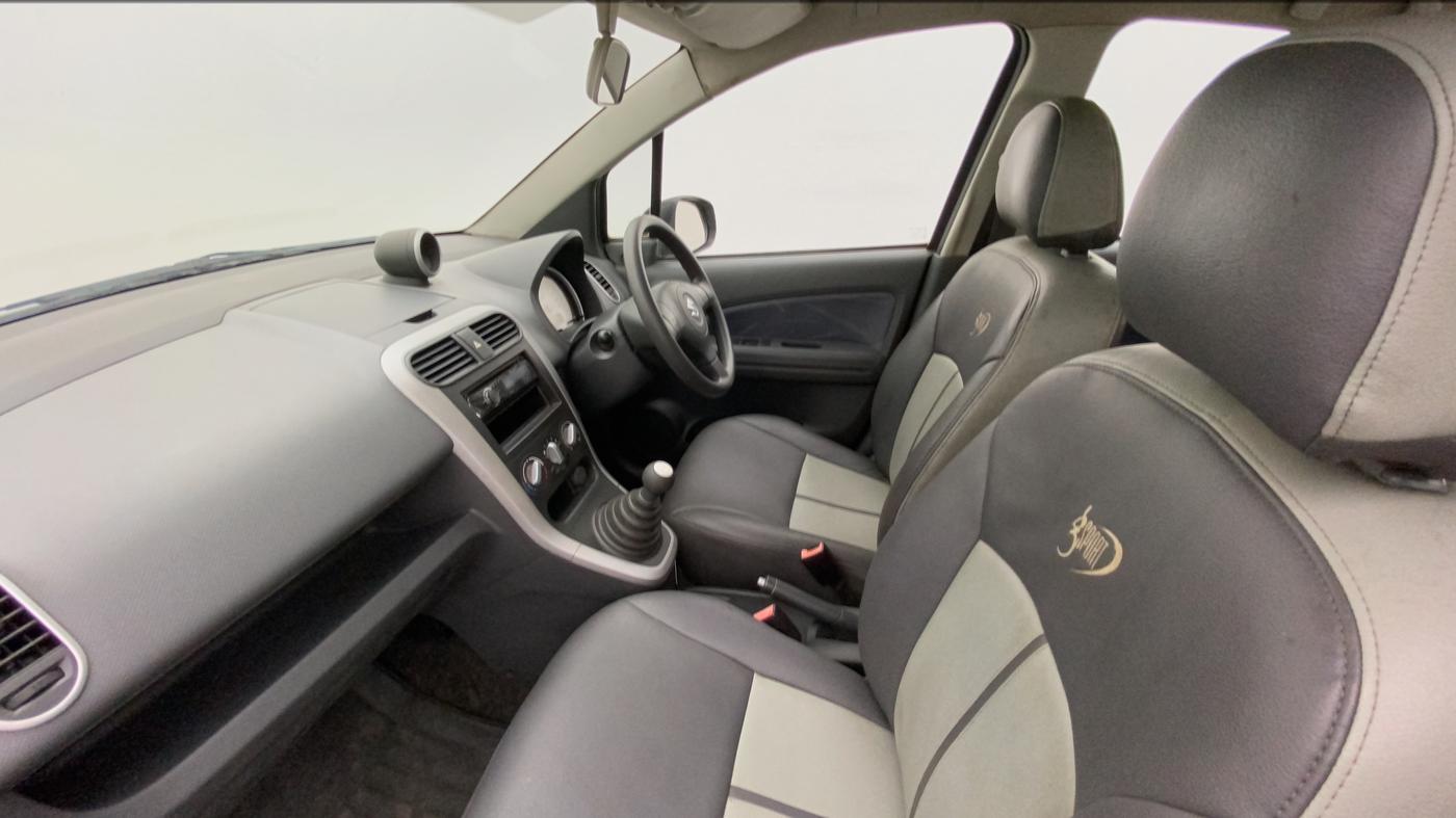 2010 Maruti Ritz VXI, Petrol, Manual, 76,940 km, Right Side Front Door Cabin