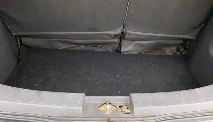 2010 Maruti Ritz VXI, Petrol, Manual, 76,940 km, Boot Inside