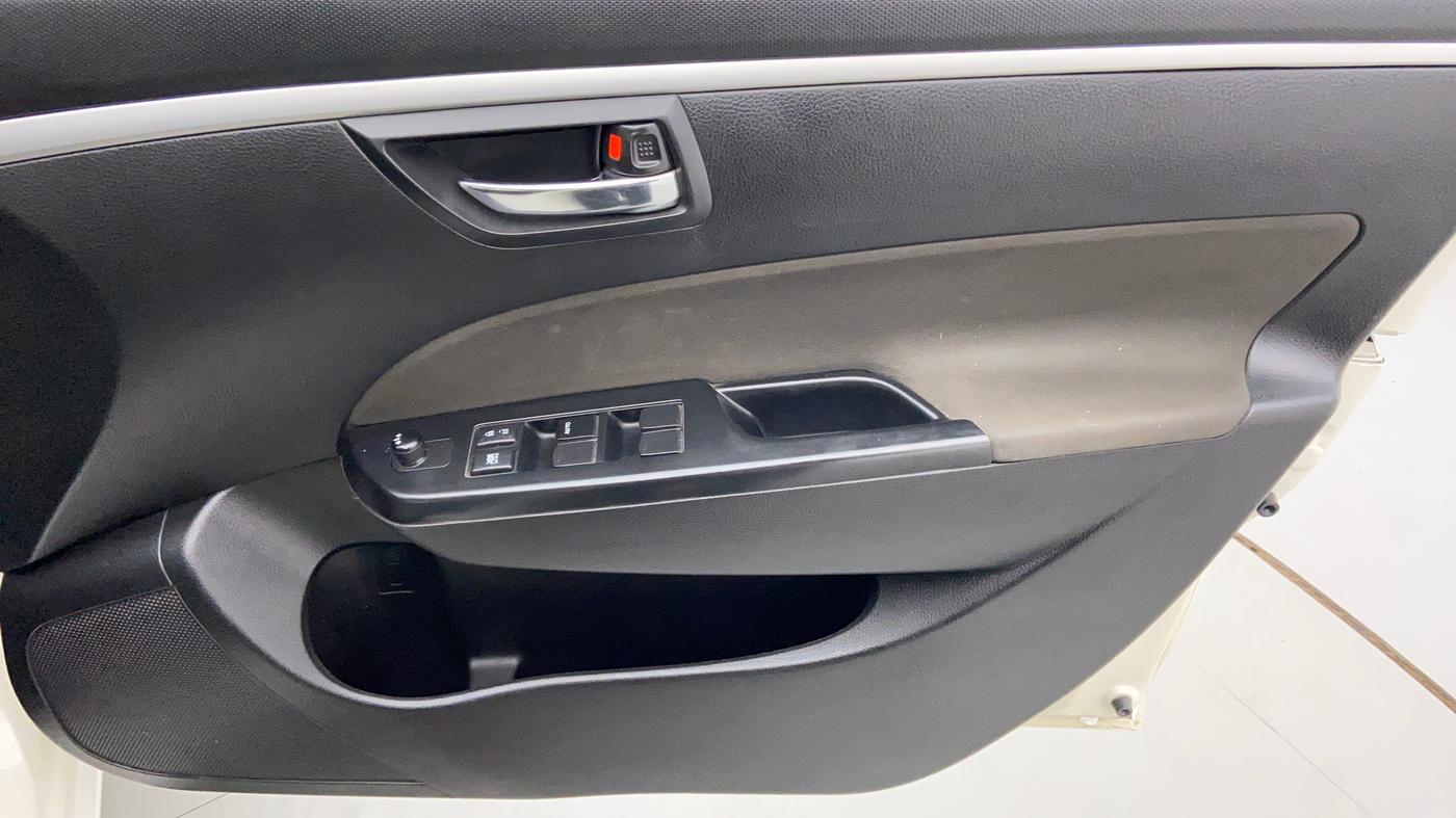 2014 Maruti Swift VXI D, Petrol, Manual, 37,288 km, Driver Side Door Panels Control
