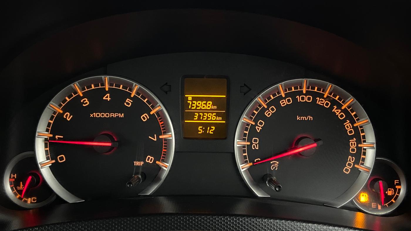 2014 Maruti Swift VXI D, Petrol, Manual, 37,288 km, Odometer Image
