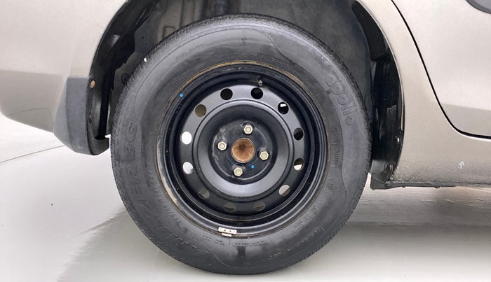 2016 Maruti Swift Dzire VXI, Petrol, Manual, 68,550 km, Right Rear Wheel