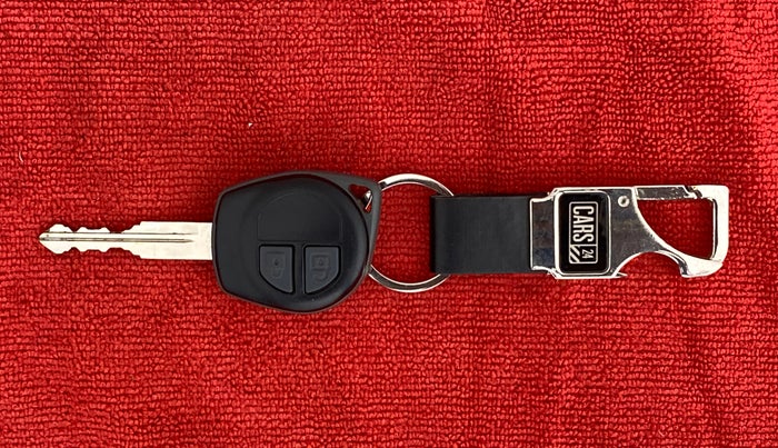 2016 Maruti Swift Dzire VXI, Petrol, Manual, 68,550 km, Key Close Up