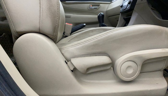 2019 Maruti Ciaz ALPHA 1.5 SHVS PETROL, Petrol, Manual, 25,604 km, Driver Side Adjustment Panel