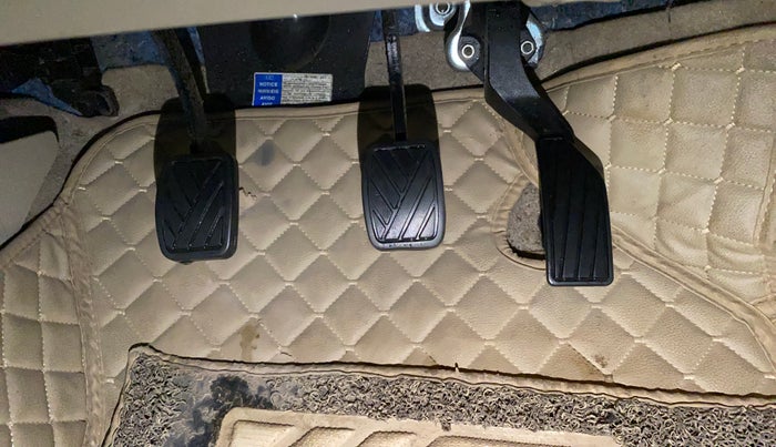 2019 Maruti Ciaz ALPHA 1.5 SHVS PETROL, Petrol, Manual, 25,604 km, Pedals