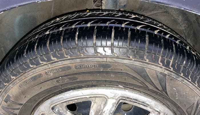 2019 Maruti Dzire VXI, Petrol, Manual, 98,383 km, Right Front Tyre Tread