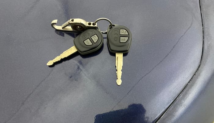 2019 Maruti Dzire VXI, Petrol, Manual, 98,383 km, Key Close Up