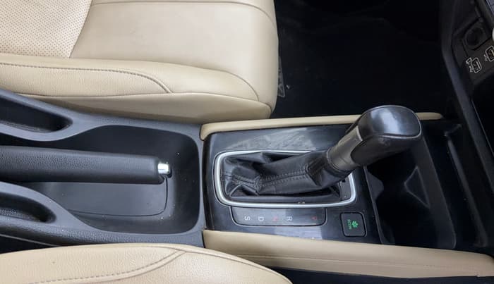 2020 Honda City 1.5L I-VTEC ZX CVT, Petrol, Automatic, 96,318 km, Gear Lever