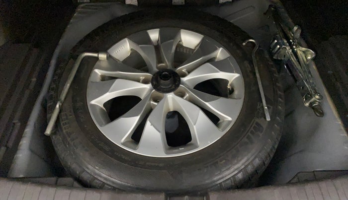 2016 Honda CRV 2.4L 2WD AT, Petrol, Automatic, 1,00,440 km, Spare Tyre