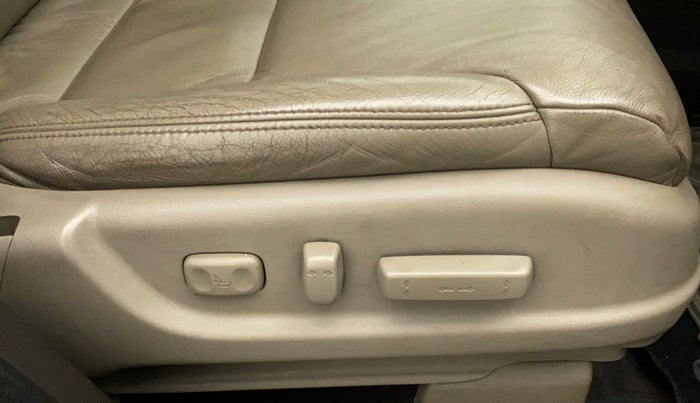 2016 Honda CRV 2.4L 2WD AT, Petrol, Automatic, 1,00,440 km, Driver Side Adjustment Panel