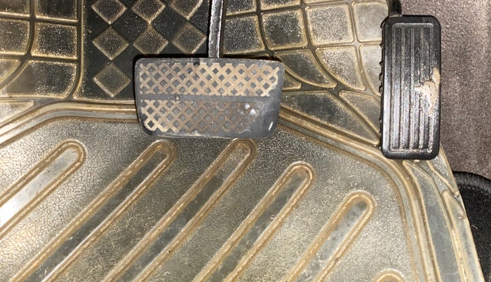 2016 Honda CRV 2.4L 2WD AT, Petrol, Automatic, 1,00,440 km, Pedals