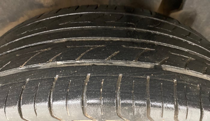 2018 Maruti Swift ZXI AMT, Petrol, Automatic, 57,392 km, Left Rear Tyre Tread