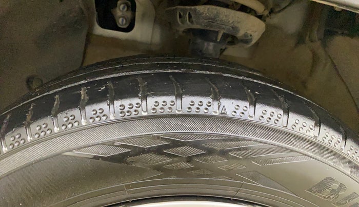 2023 Hyundai EXTER SX 1.2 CNG MT, CNG, Manual, 24,594 km, Left Front Tyre Tread