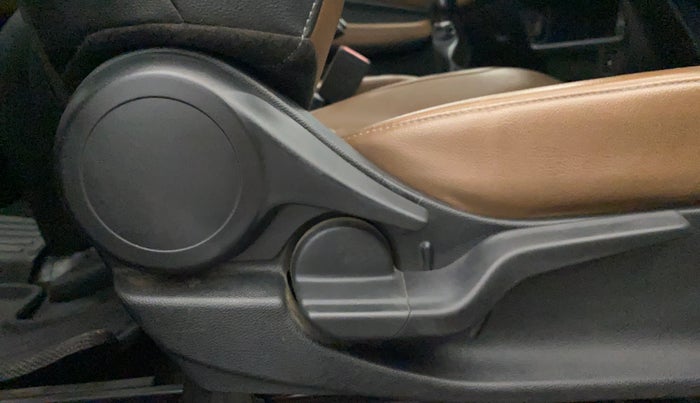 2023 Honda ELEVATE ZX MT, Petrol, Manual, 14,875 km, Driver Side Adjustment Panel