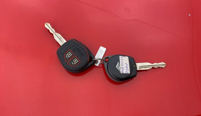 2016 Maruti Baleno DELTA PETROL 1.2, Petrol, Manual, 50,302 km, Key Close Up