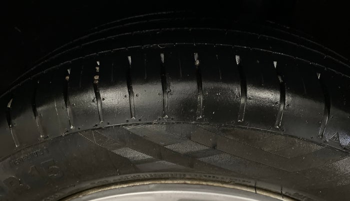 2017 Maruti Baleno DELTA PETROL 1.2, Petrol, Manual, 73,378 km, Left Rear Tyre Tread