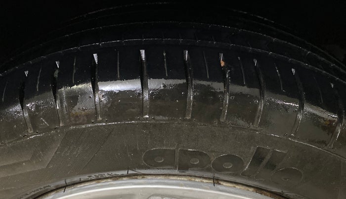 2017 Maruti Baleno DELTA PETROL 1.2, Petrol, Manual, 73,378 km, Right Rear Tyre Tread