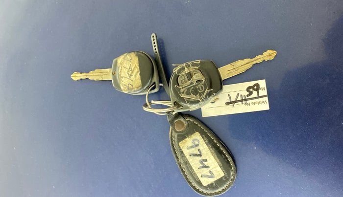 2017 Maruti Baleno DELTA PETROL 1.2, Petrol, Manual, 73,378 km, Key Close Up