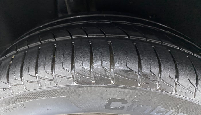 2016 Maruti Baleno SIGMA 1.2 K12, Petrol, Manual, 26,984 km, Right Rear Tyre Tread