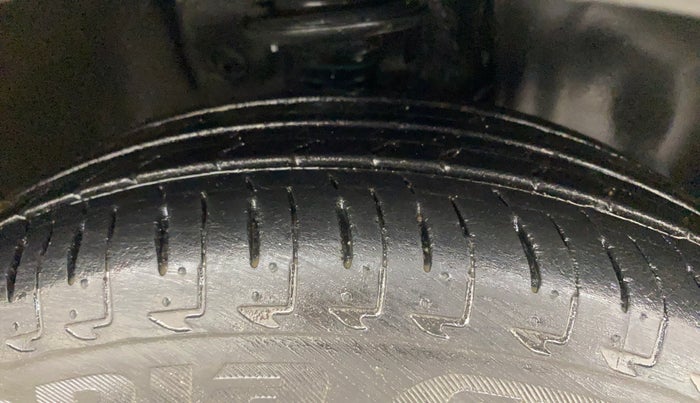 2022 Maruti IGNIS ZETA 1.2, Petrol, Manual, 27,714 km, Right Front Tyre Tread