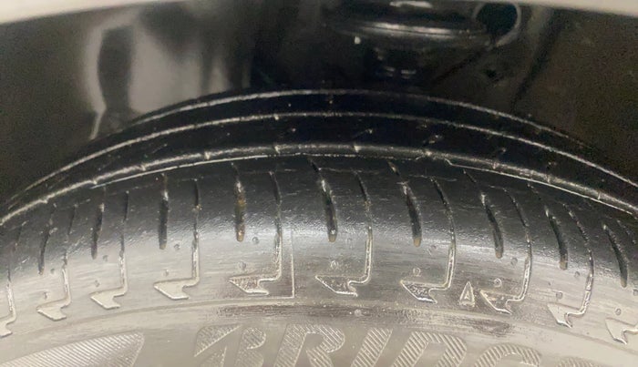 2022 Maruti IGNIS ZETA 1.2, Petrol, Manual, 27,714 km, Left Front Tyre Tread