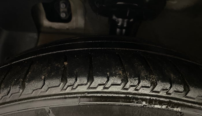 2020 Hyundai AURA SX 1.2 (O), Petrol, Manual, 59,302 km, Left Front Tyre Tread