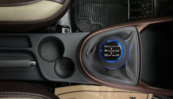 2020 Hyundai AURA SX 1.2 (O), Petrol, Manual, 59,302 km, Gear Lever